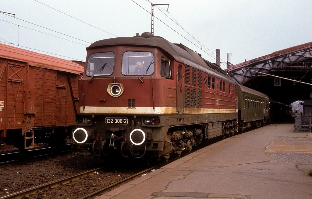 132 306  Dresden - Neustadt  17.05.90