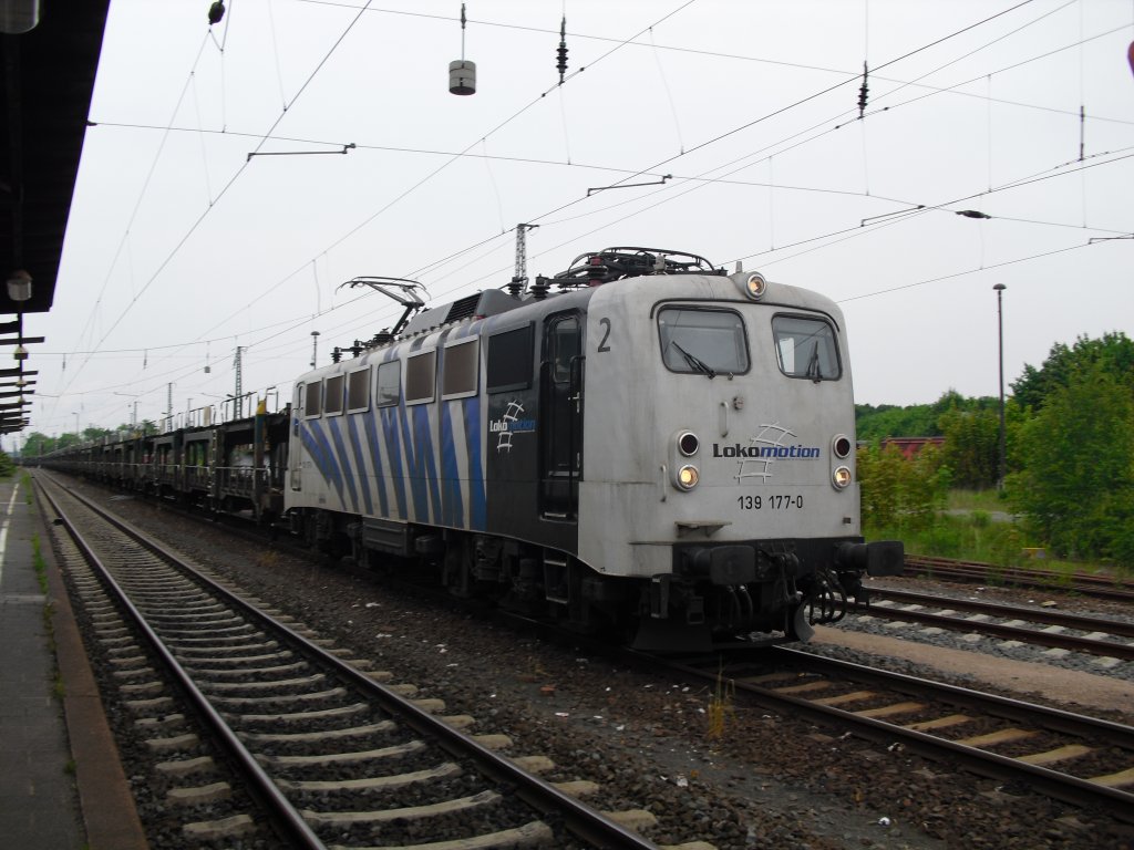 139 177-0 bei der Einfahrt in Altenburg, am 26.05.10.