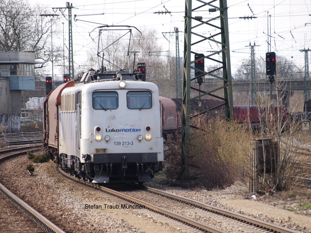 139 213-3 am 04.04.2012 Durchfahrt Bhf. Mnchen Trudering Richtung Rosenheim