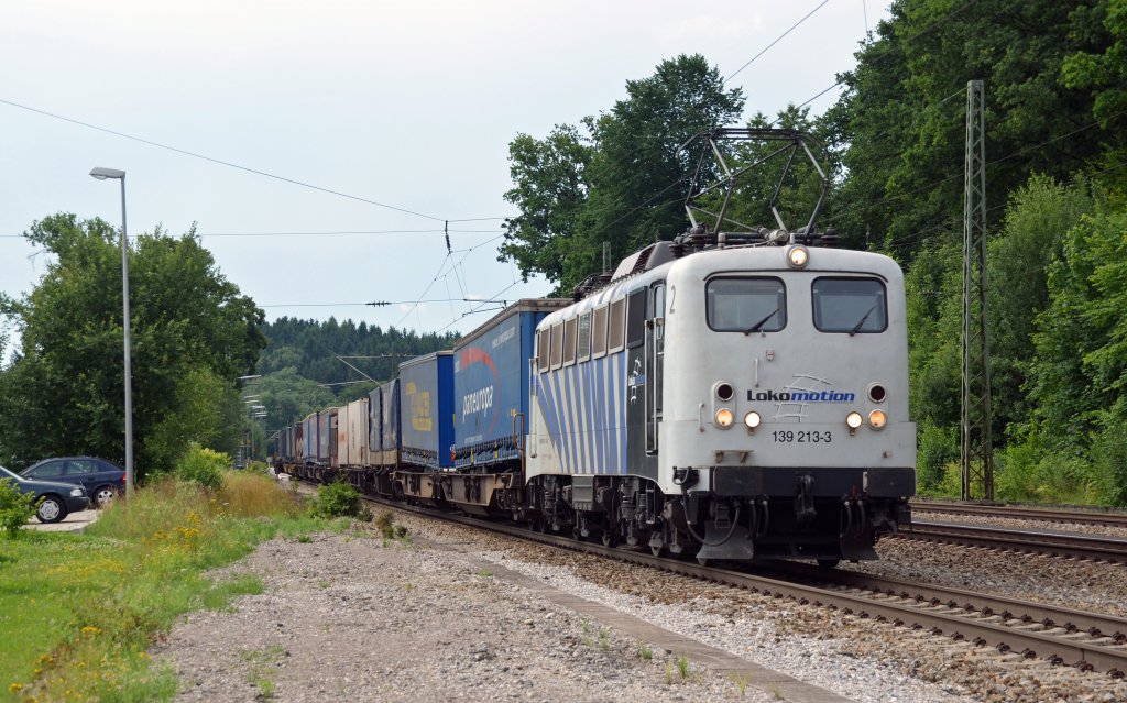 139 213 zog am 06.07.12 einen KLV-Zug durch Aling Richtung Mnchen. Gru zurck!