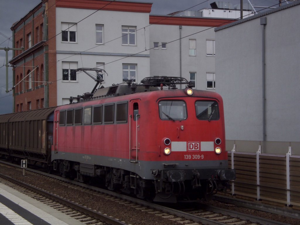 139 309-9 in Ludwigshafen/Rh. Mitte am 13.09.2011.