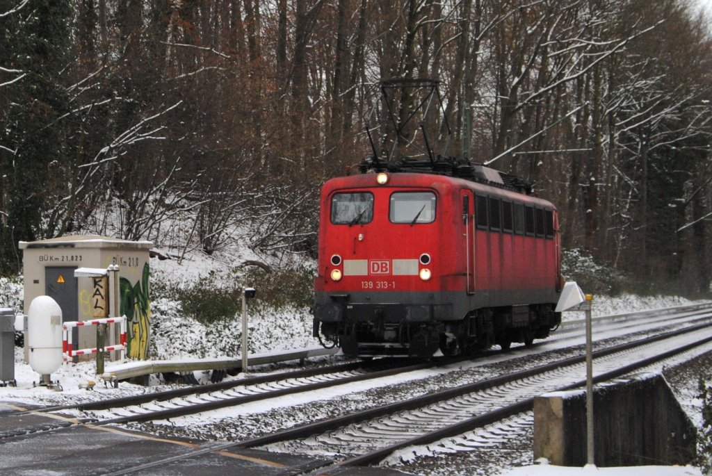 139 313-1 auf dem Weg nach Aachen bei bach - Palenberg Rimburg, am
1.12.10