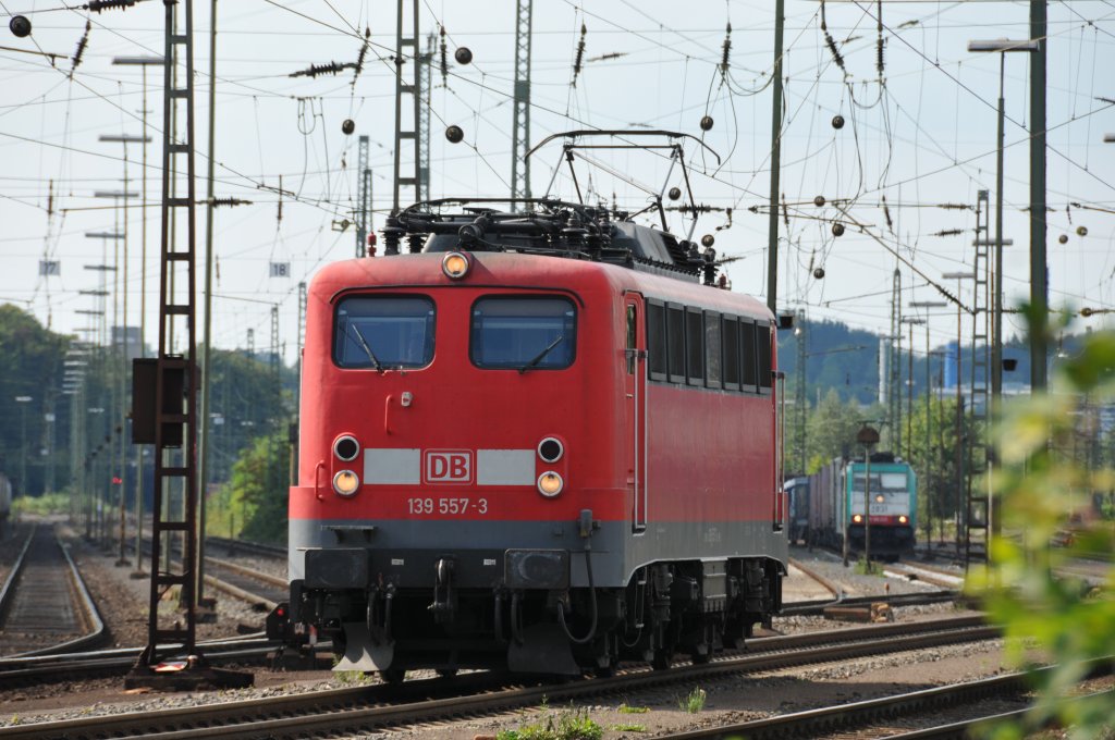 139 557-3 rangierte am 19/08/2011 in Aachen-West.