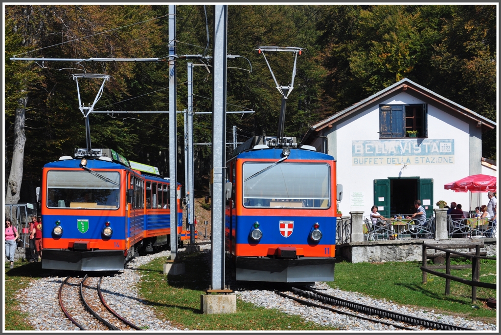 14  San Gallo  und 11  Mendrisio  kreuzen sich in Bellavista. (05.10.2011)