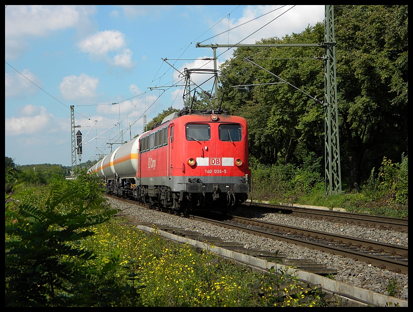 140 036 mit einem gem. Gz bei Bonn Oberkassel