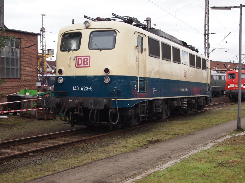 140 423 auch in Osnabrck beim 125 jahrigem BW Judeleum sie ist schon mal 6jahrejnger als 115 152 in Dienst 21.Februar 1963