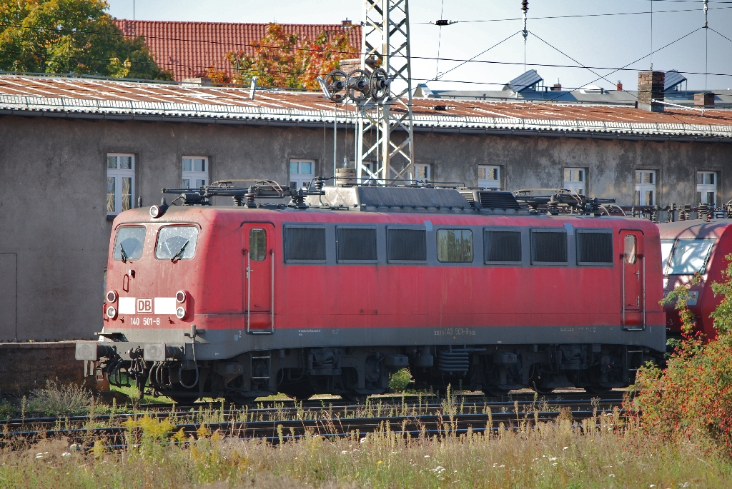 140 501-8 wartet am 10.10.10 in Frankfurt/Oder auf den nchsten Einsatz.