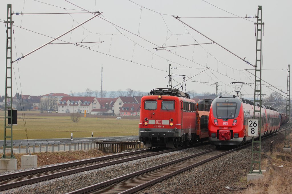140 539-8 DB trifft 442 607 DB bei Schnbrunn am 26.03.2013.
