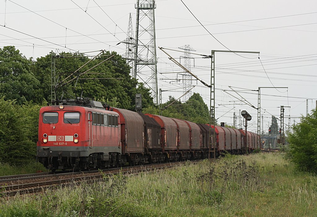 140 637-0 in Ahlten am 28.05.2011.