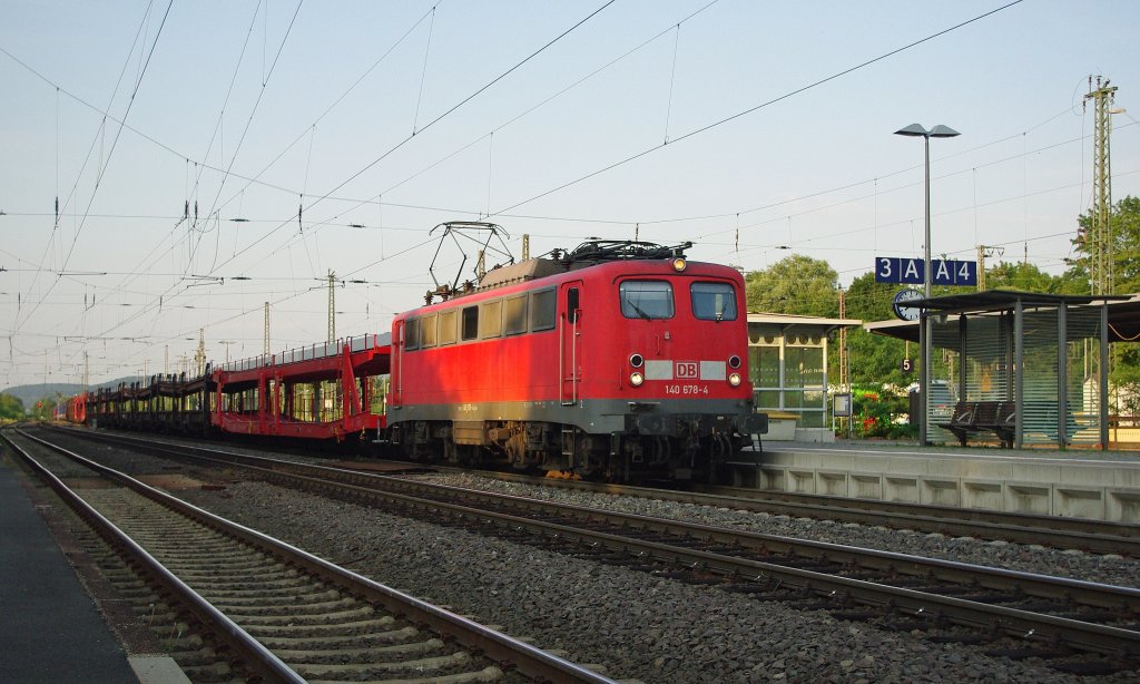 140 678-4 kam am 21.07.2010 mit einem leeren Autotransportzug durch Eichenberg in Richtung Sden.