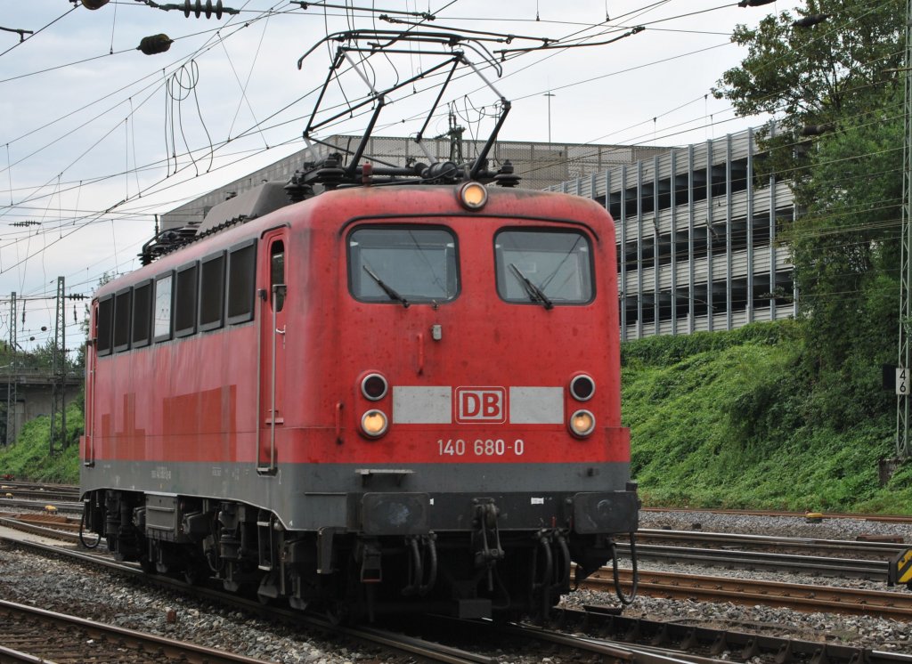 140 680-0 rangiert im Aachener West Bahnhof am 16.7.11