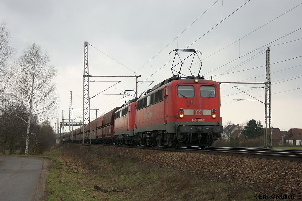 140 801 und 140 799 mit Kohle am 20.3.10 in Dedensen/Gmmer.