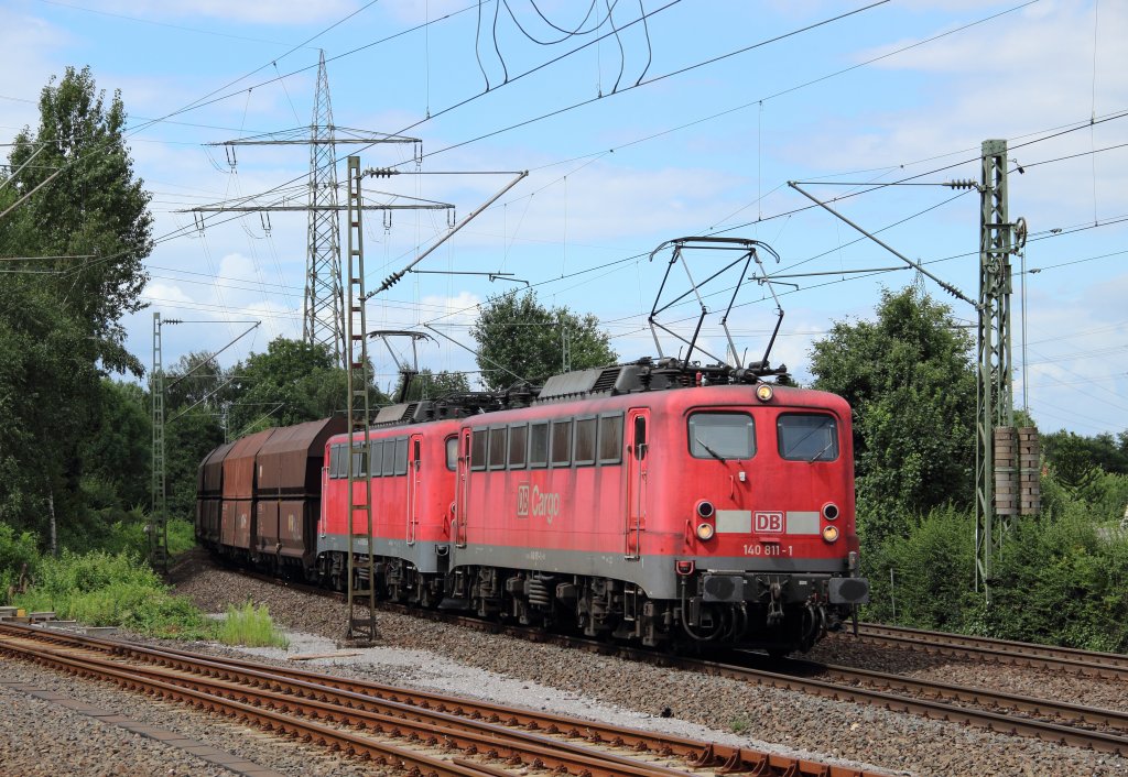 140 811-1 + 140 xxx-x mit einem Kohlezug in D�sseldorf-Eller am 06.08.2012