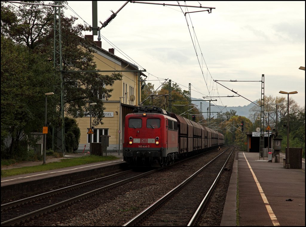 140 834 durchfhrt Bonn-Oberkassel mit einem Leerzug. (24.10.2009)