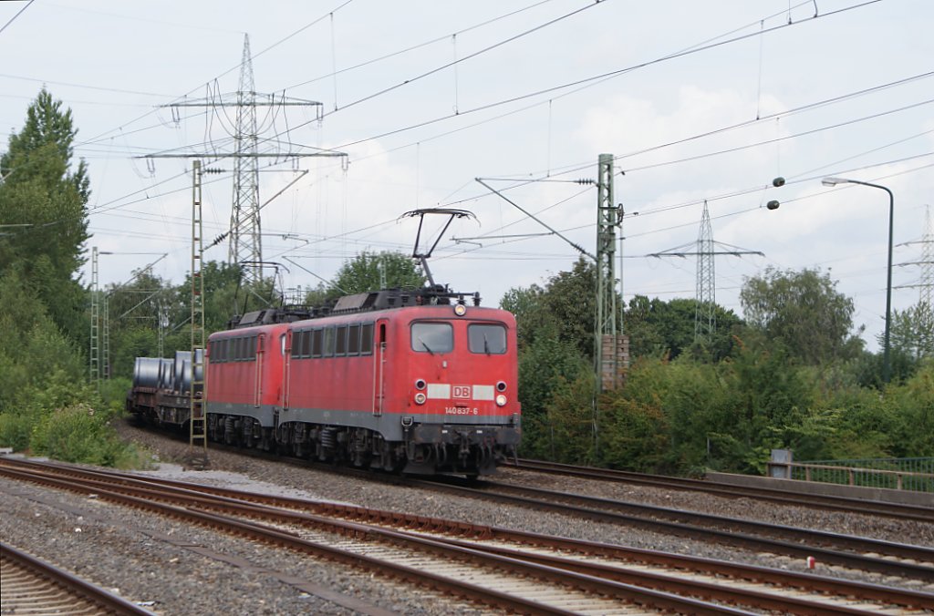 140 837-6 + 799-8 mit einem Coilzug in Dsseldorf Eller am 03.08.2009