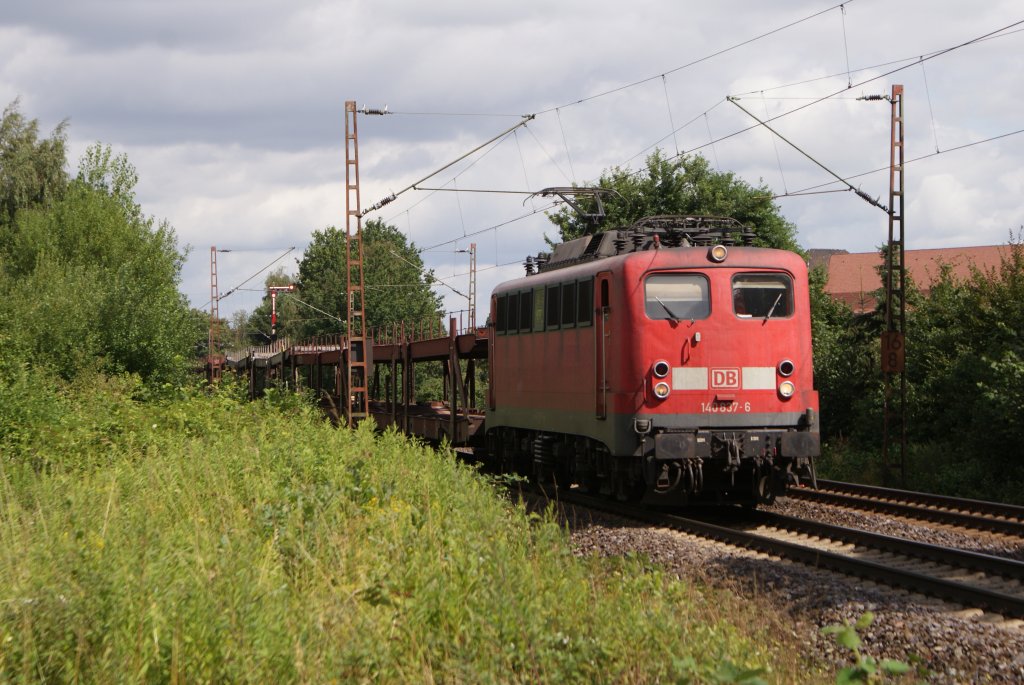 140 837-6 mit einem leeren Autotransportzug in Hannover Limmer am 30.07.2010