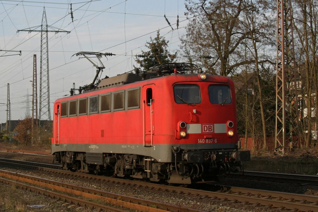 140 837 fhrt am 25.3.10 Lz durch Ratingen-Lintorf