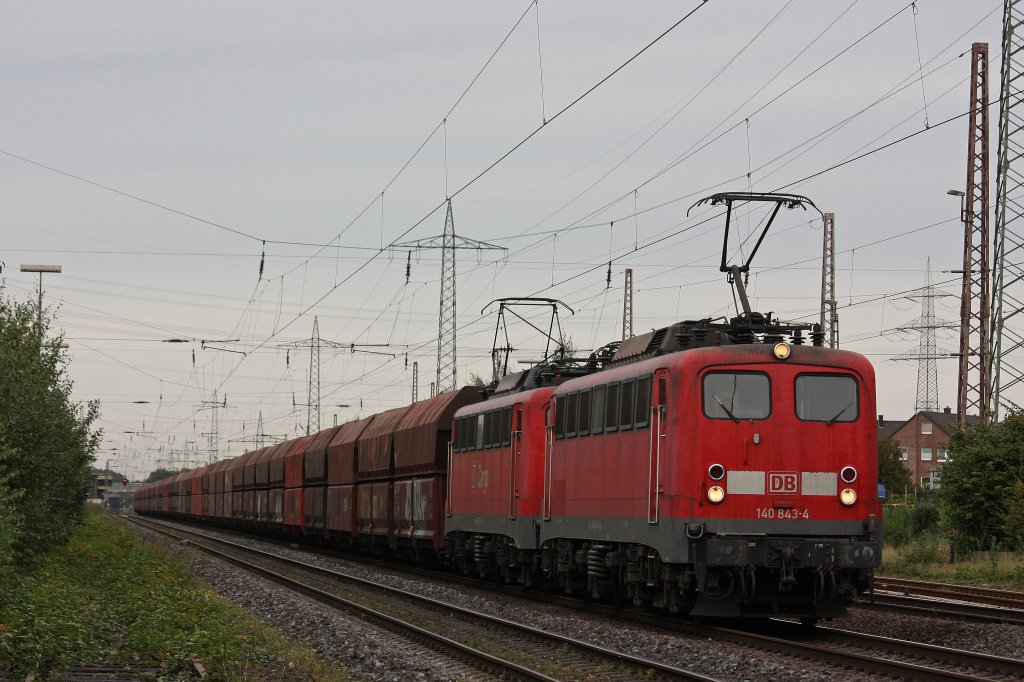 140 843 und 140 801 ziehen am 23.9.12 einen Kohlezug durch Ratingen-Lintorf.