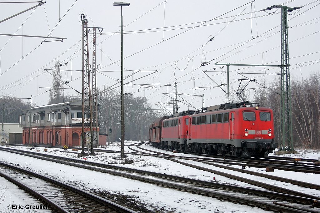 140 843+140 821 mit Kohlependel in Lehrte am 6.2.2010.