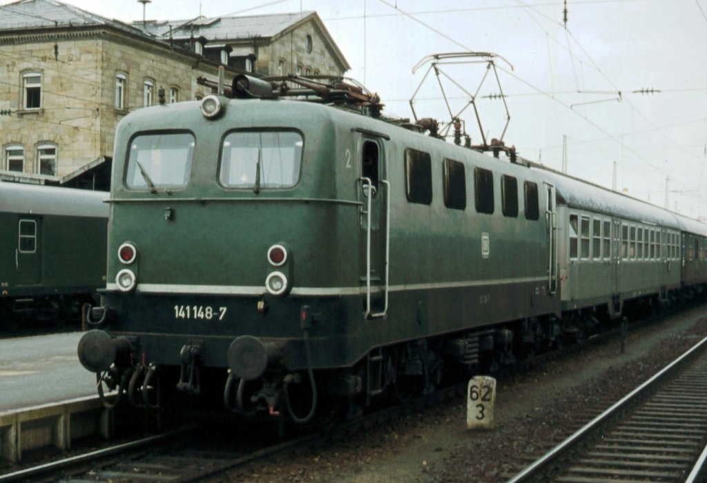 141 148-8 Bamberg, April 1980 (von da weiter nach Lichtenfels - siehe nchste Aufnahme)