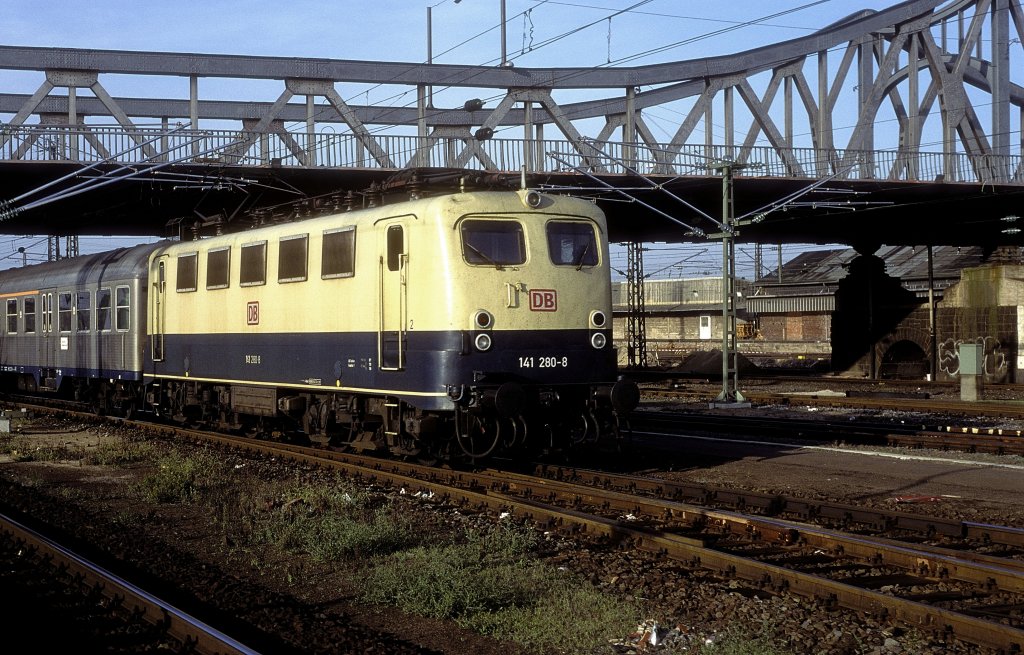 141 280  Darmstadt Hbf  07.10.95