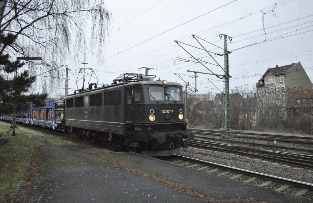142 001-7, am 15.01.2011 in Lehrte.