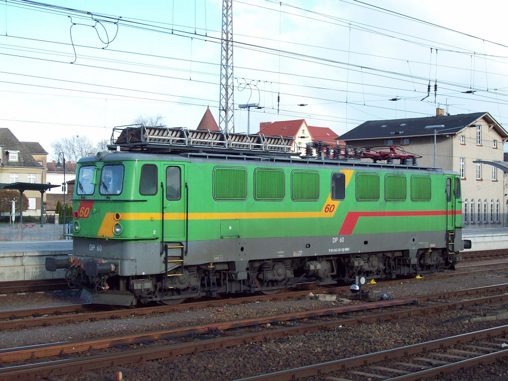 142 128-0 (DP 60) am 21.04.2010 in Angermnde