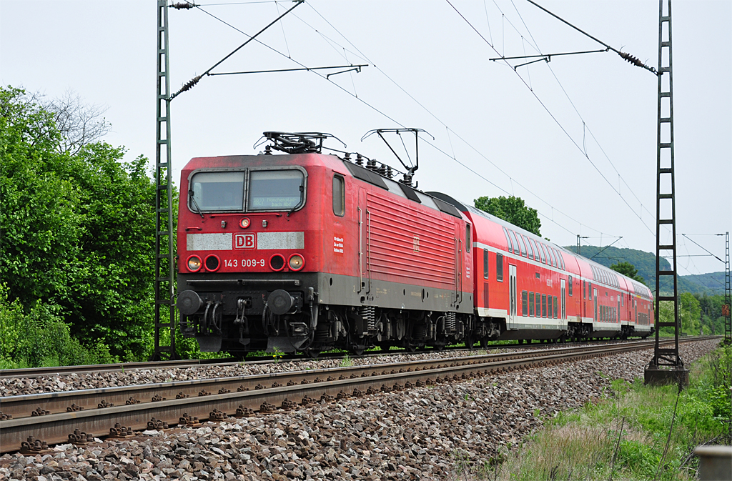 143 009-9 RB27 mit Dostos nach Mnchengladbach-Hbf durch Bonn-Beuel  06.05.2011