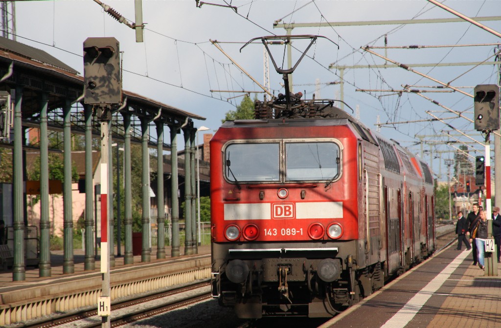 143 089-1 mit RE in Richtung Halle Saale abfahrbereit am 16.05.2012 in Nordhausen