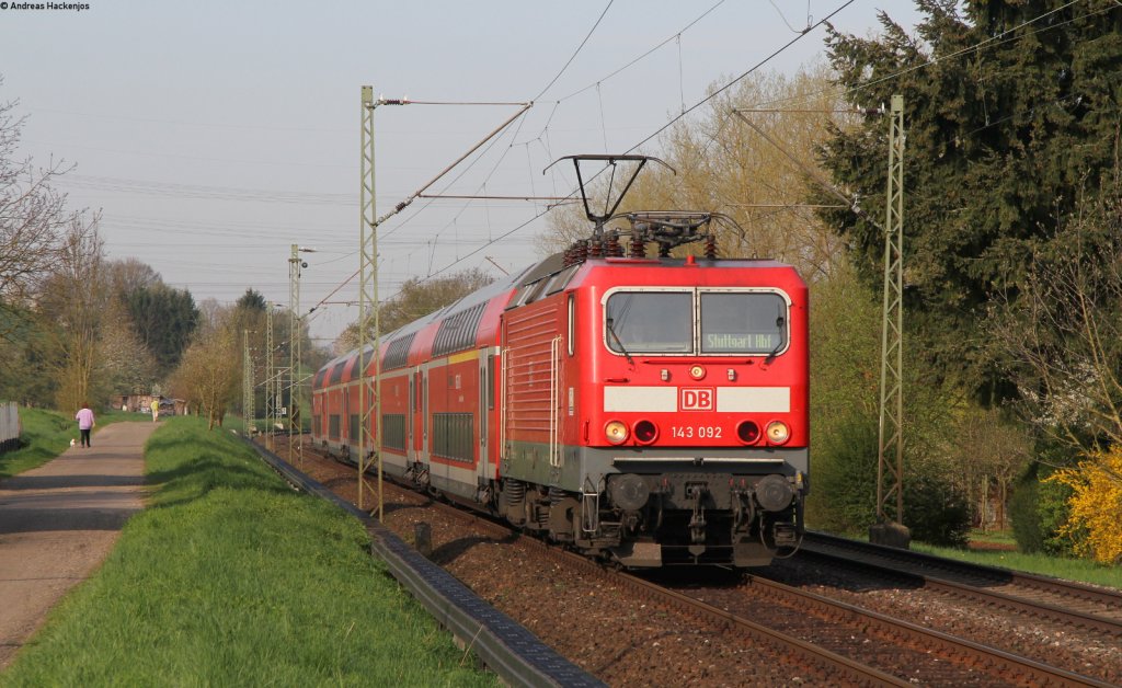 143 092-5 mit dem RE 22020 (Tbingen Hbf-Stuttgart Hbf) bei Wernau 24.4.13