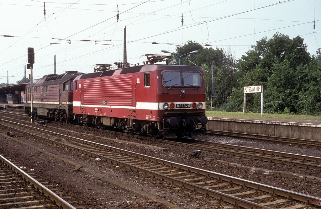 143 124 + 230 065  Potsdam  16.06.92