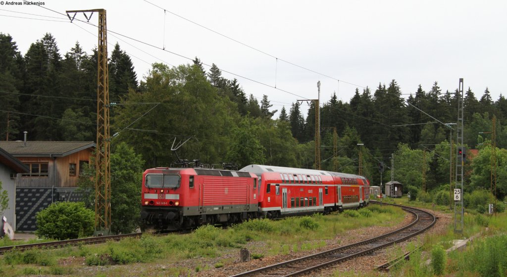 143 145-1 und 055-2 mit der RB 26958 (Seebrugg-Freiburg(Breisgau) Hbf) in Hinterzarten 24.6.12
