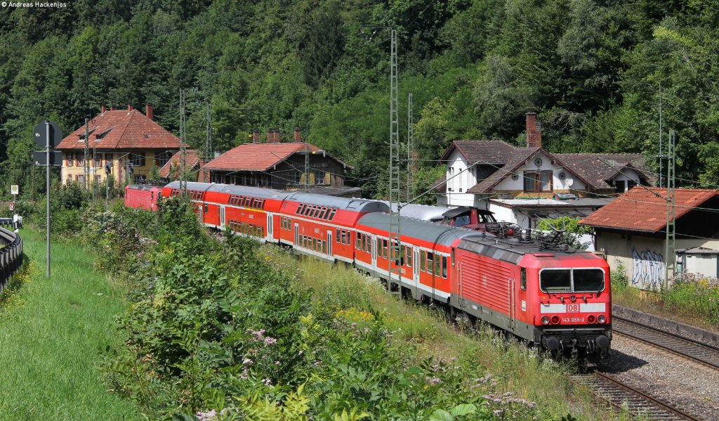 143 145-1 und 143 055-2 mit der RB 26944 (Neustadt(Schwarzw)-Freiburg(Breisgau) Hbf) in Hirschsprung 12.8.12
