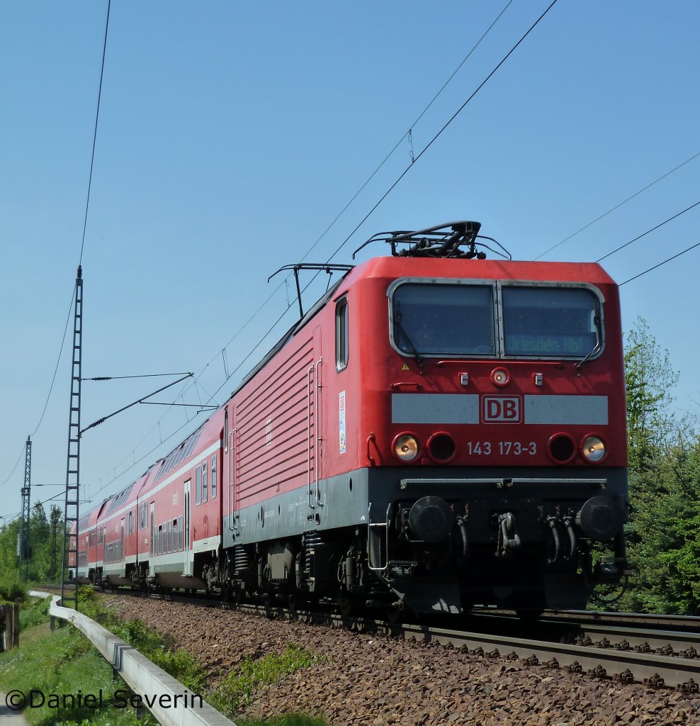 143 173 mit ihrem RE aus Elsterwerda Biehla  in Dresden Stetzsch.
6.5.11