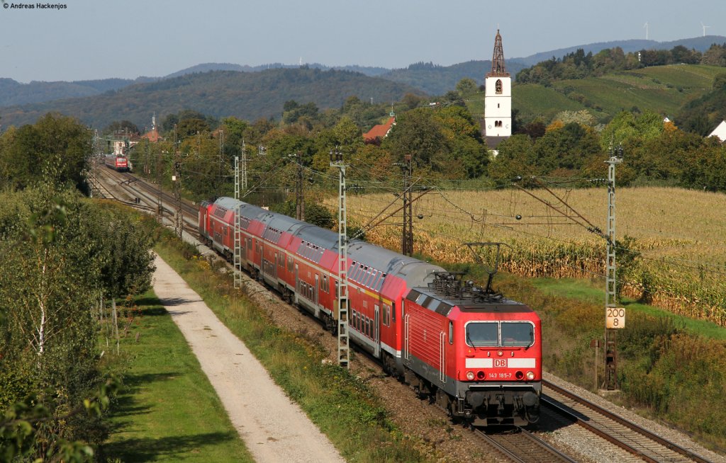 143 185-7 und 903-3 mit der RB 68994 (Offenburg-Neuenburg (Baden) bei Denzlingen 25.9.11