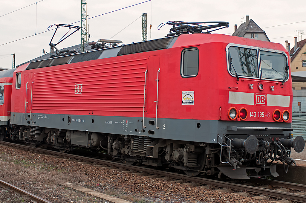 143 195-6, 18.11.2011, Schorndorf Bf