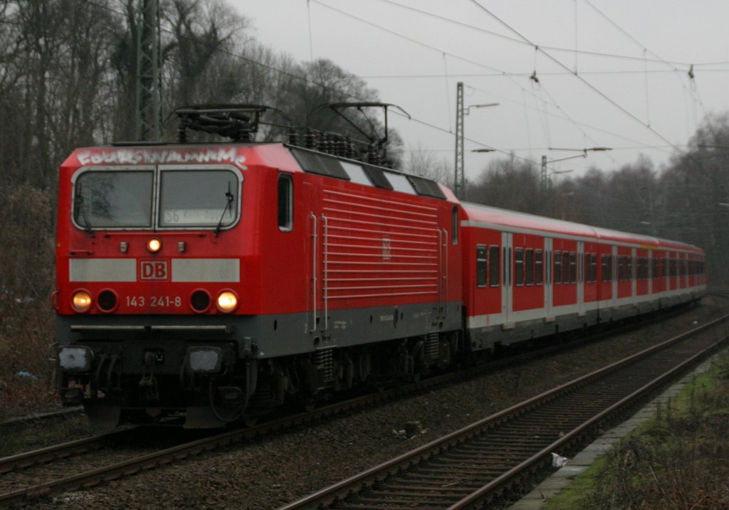 143 241 zieht am 2.2.11 die S6 nach Kln-Nippes in Essen-Kettwig ein