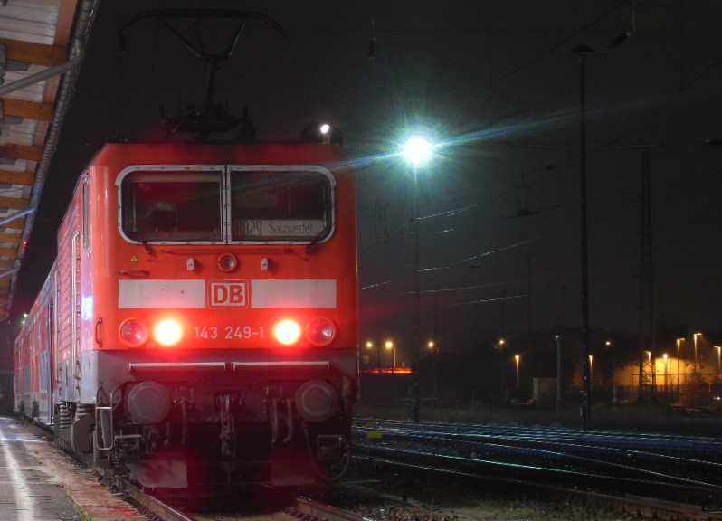 143 249 fuhr am 20.12.2011 mit RB 29 (RB 27575)nach Salzwedel (Stendal->Salzwedel)