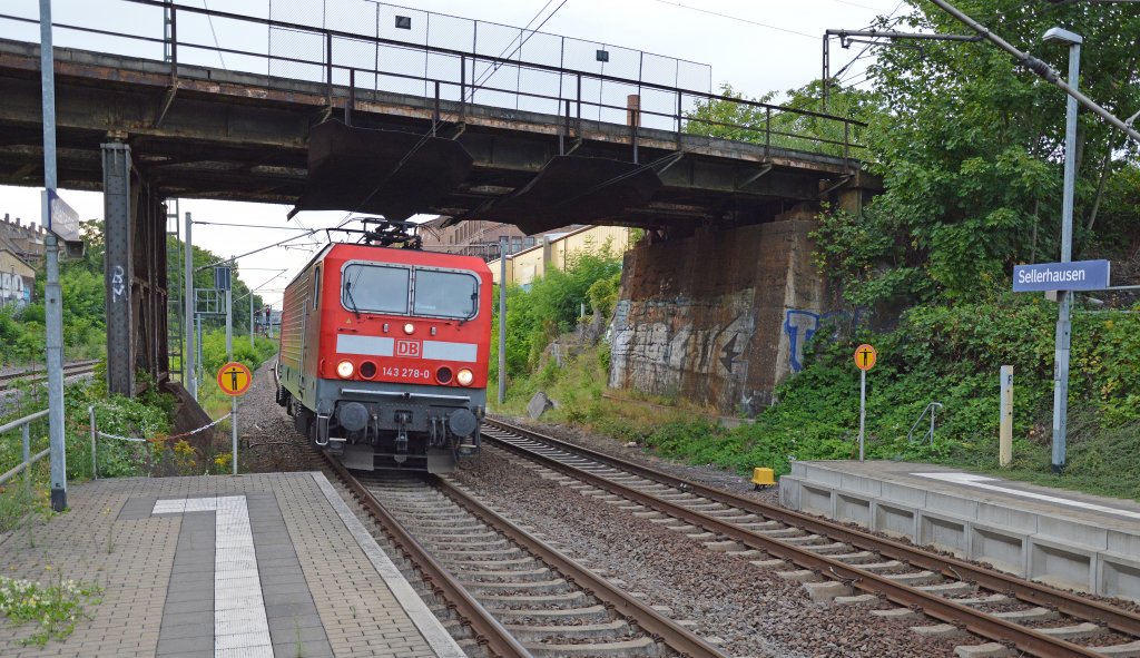 143 278-0 als Lokzug im Bereich des Haltepunktes Leipzig-Sellerhausen (untere Bahnsteige), Richtung L.-Paunsdorf/Engelsdorf; 28.08.2012