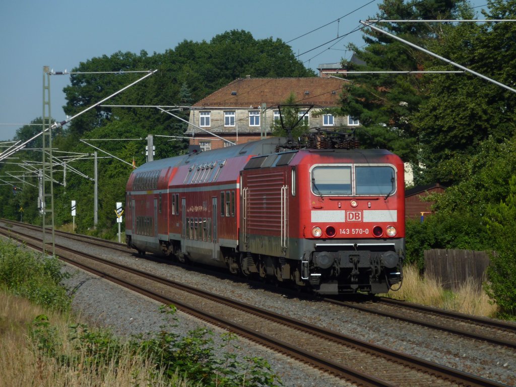 143 570 auf dem Weg nach Chemnitz HBF auf falsche Seite in Grna Grund war Bauarbeiten zwischen Hohenstein und St.Egidien am 20.7.10