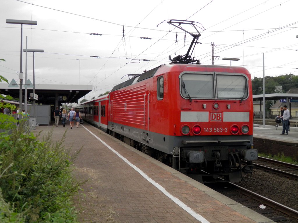 143 583-3 alias S68 nach Langenfeld in Wuppertal-Vohwinkel (24.08.2011)