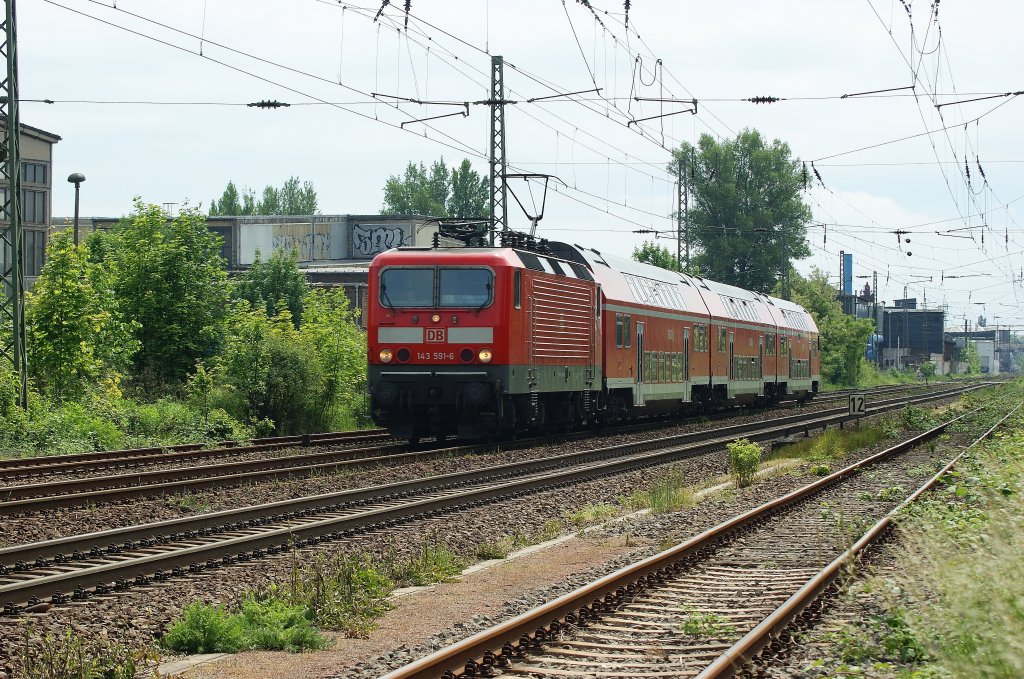143 591-3 mit RB nach Falkenberg in Dessau am 22.05.2009