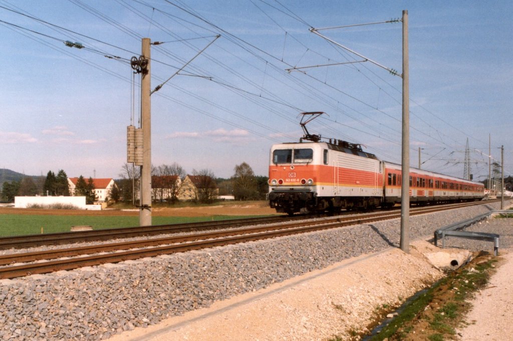 143 632 mit S-Bahn von Altdorf nach Nrnberg am 13.04.1997 bei Ludersheim.