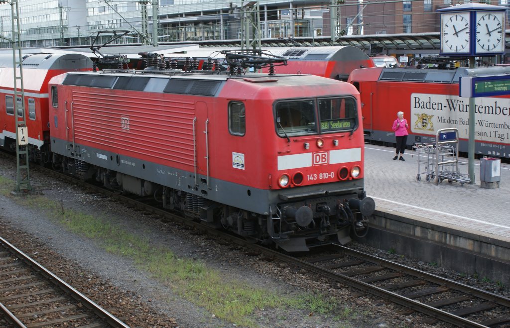 143 810-0 mit RB 26931 nach Seebrugg in Freiburg am 27.08.2011