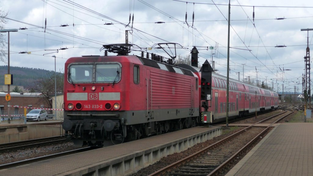 143 833 fhrt mit RE1 nach Saarbrcken in Trier HBf ein