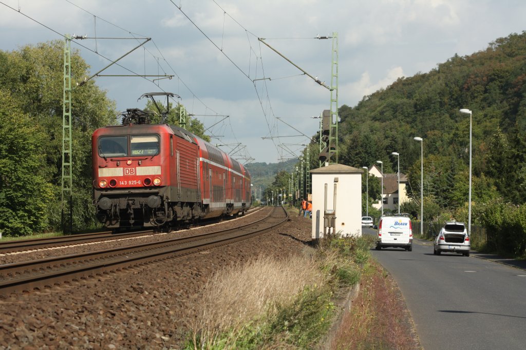 143 925-6 fuhr am 30.08.11 durch Leubsdorf. 