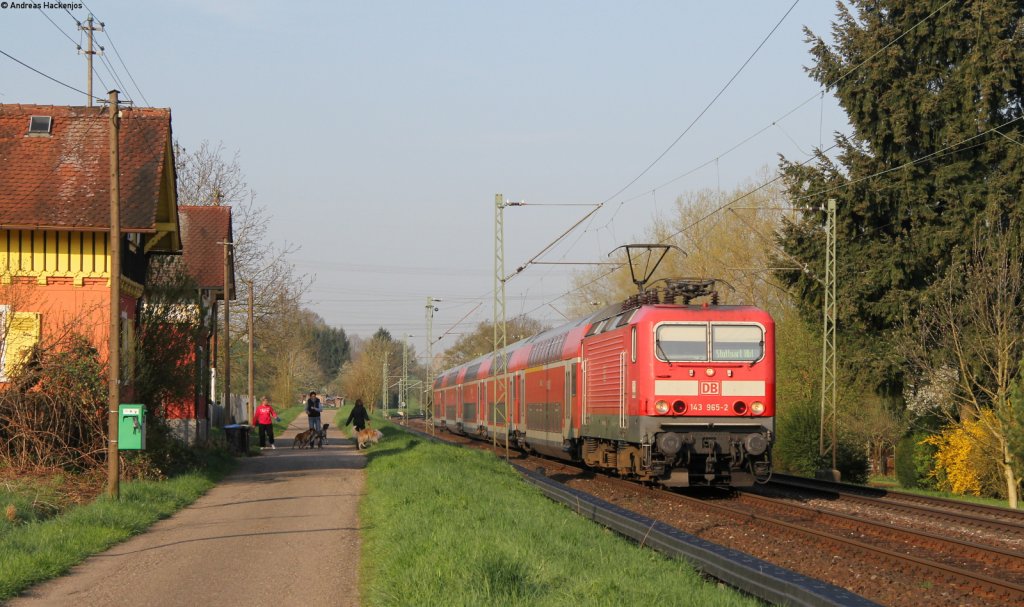 143 965-3 mit dem RE 22018 (T�bingen Hbf-Stuttgart Hbf) bei Wernau 24.4.13