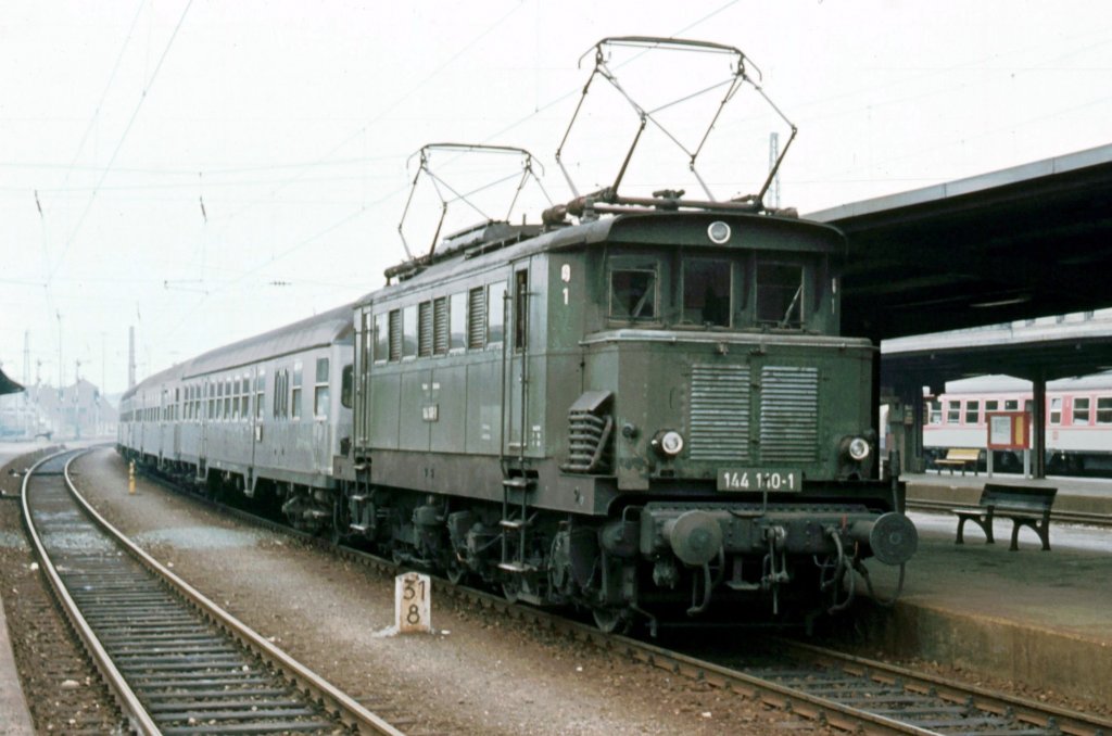 144 140-1 Lichtenfels, Juni 1982