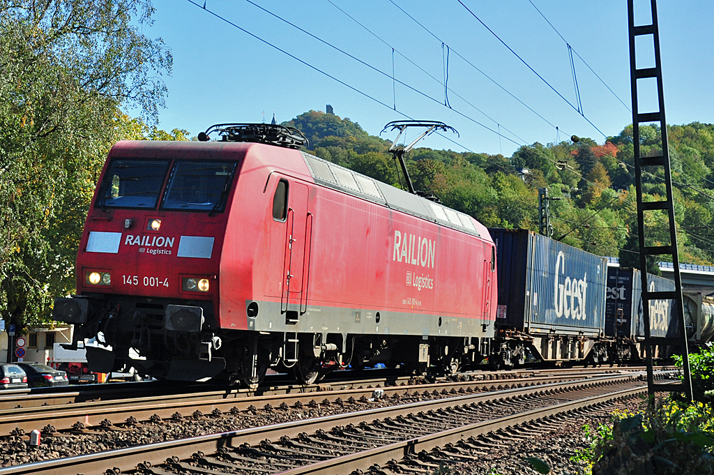 145 001-4 gem. Gterzug durch Knigswinter - 30.09.2011