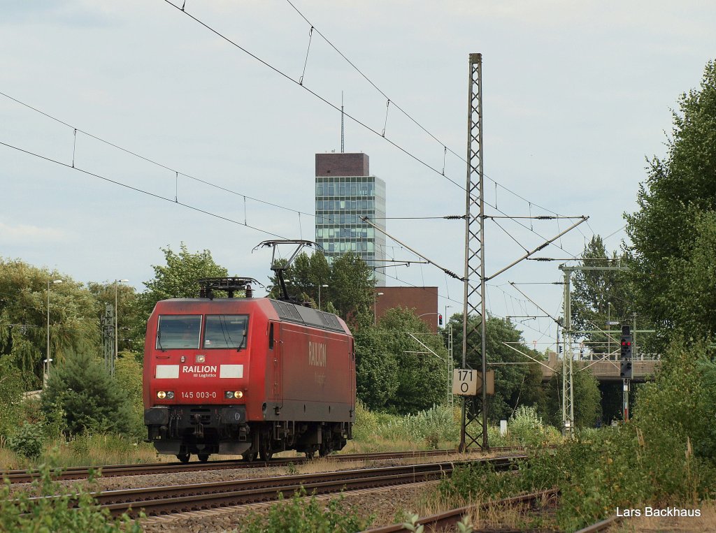 145 003-0 fhrt am 24.07.10 als Lz durch Hamburg-Unterelbe Hafeneinwrts.